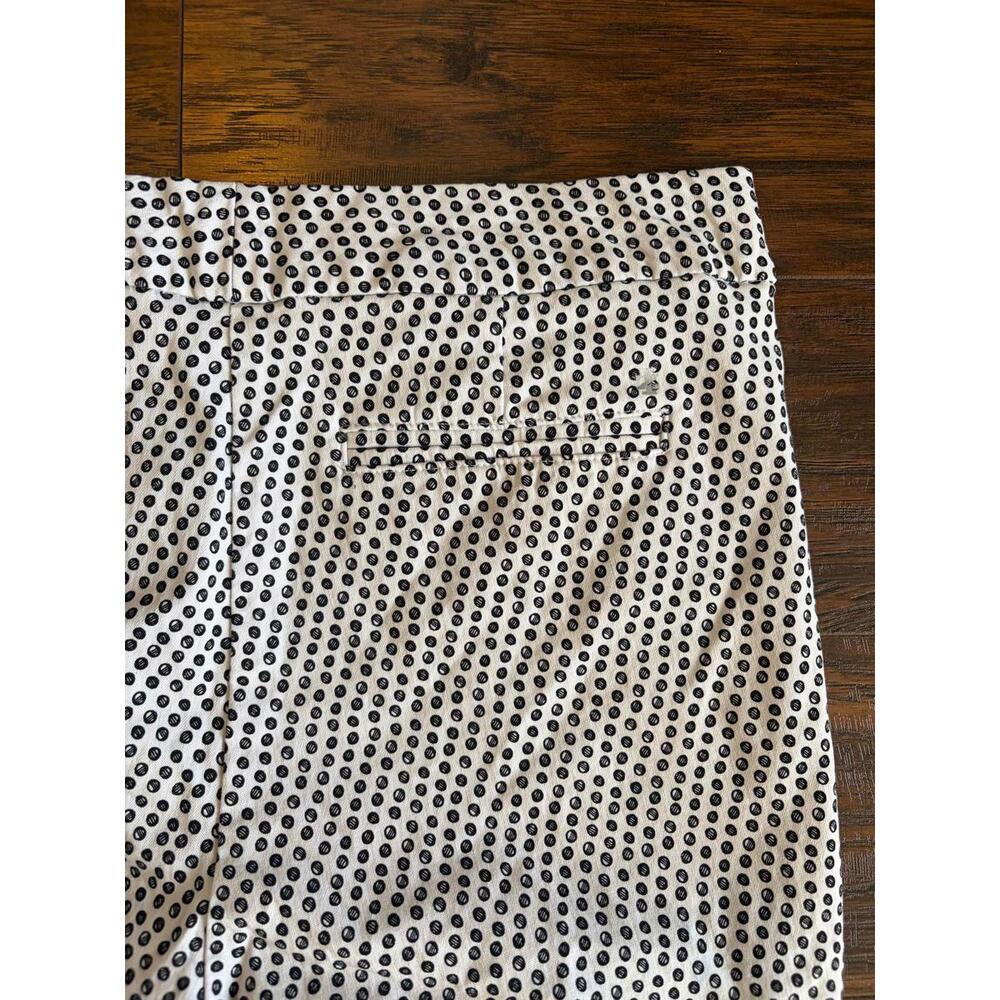 IZOD Golf Shorts Patterned Size 12 White Black - Picture 4 of 7